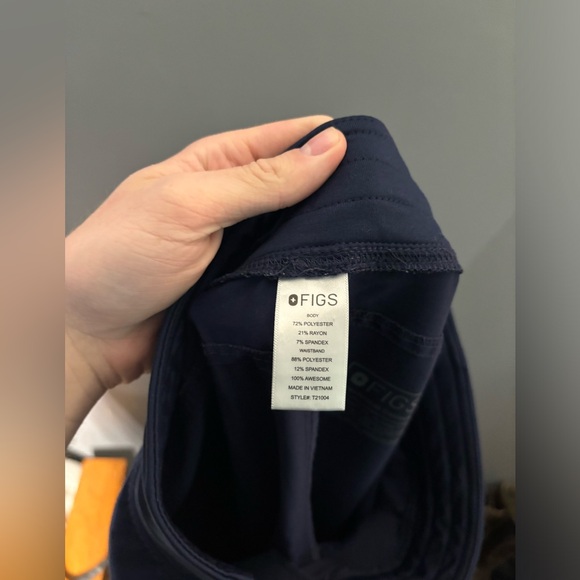 Figs Kade Cargo Scrub Pants in Navy Women’s Size XS - Picture 4 of 6